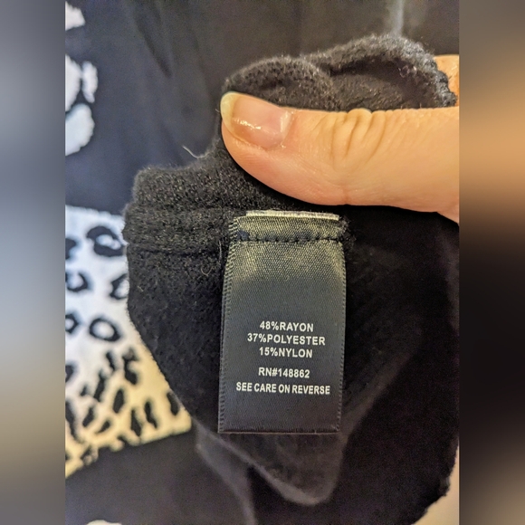 Torrid Black Knit Leopard Cheetah Hooded Sweater sz 0/L/12 - Picture 6 of 9